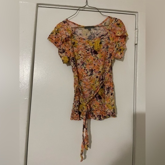 Forever 21 Tops - Forever 21 Floral Orange and yellow top Size Small